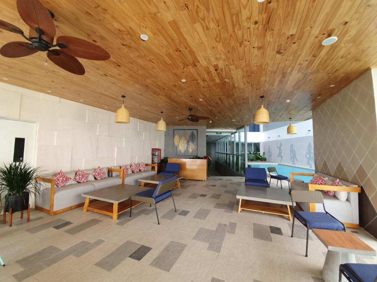 Rollton Ocean View Apartment Нячанг Екстер'єр фото