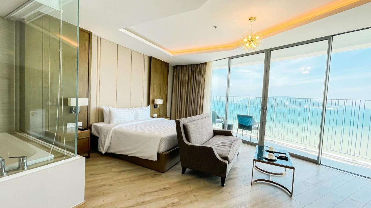 Rollton Ocean View Apartment Нячанг Екстер'єр фото