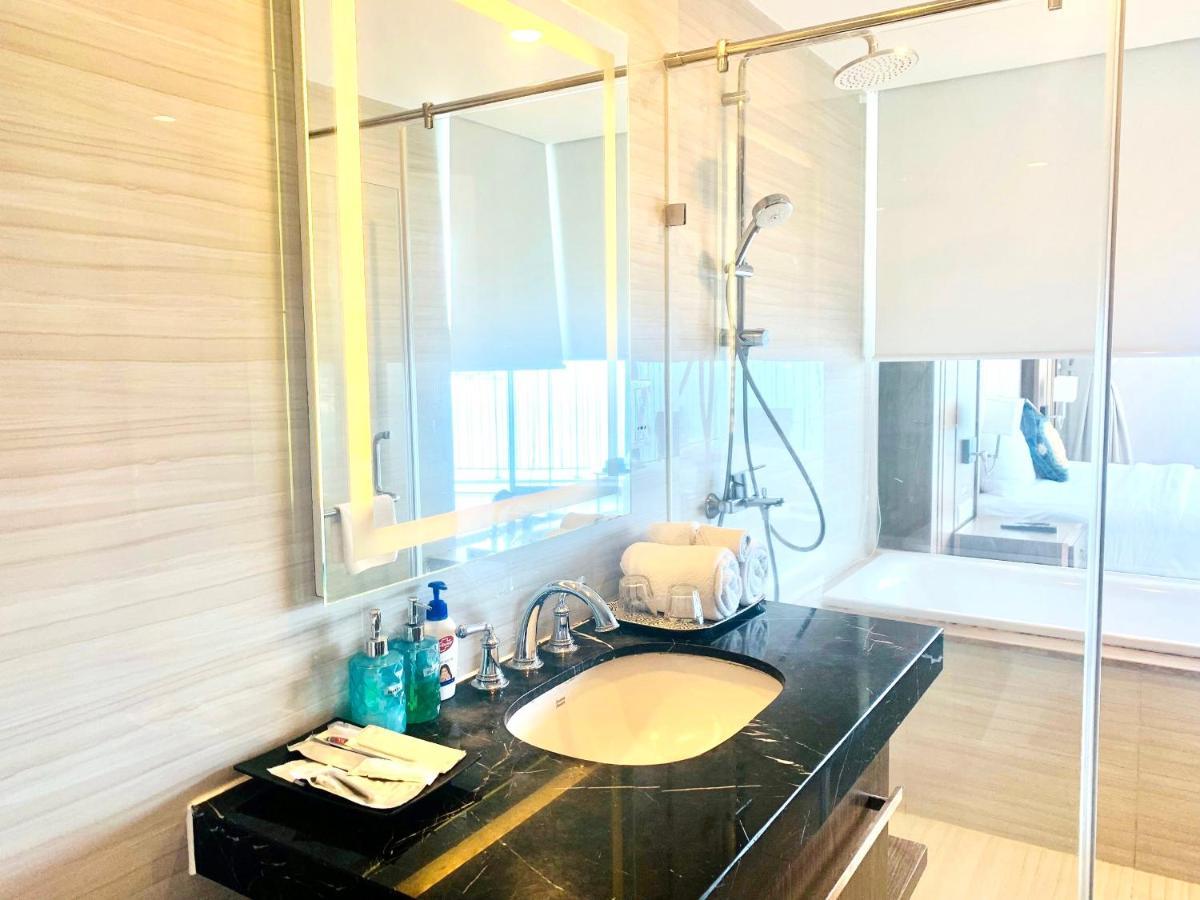 Rollton Ocean View Apartment Нячанг Екстер'єр фото